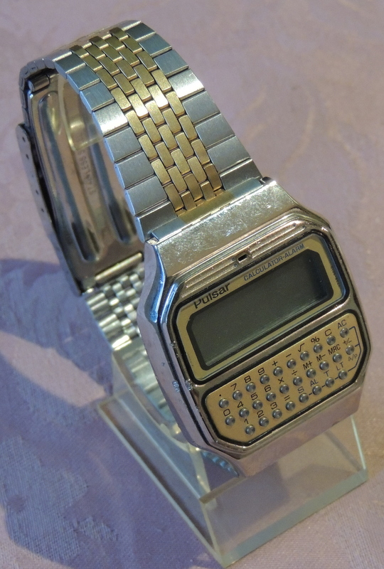 pulsar watch lcd